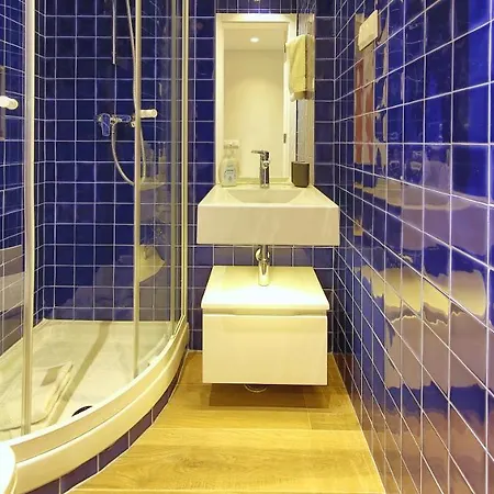 Victory Village 18e Appartement *