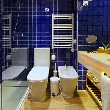 アパート Victory Village 18e